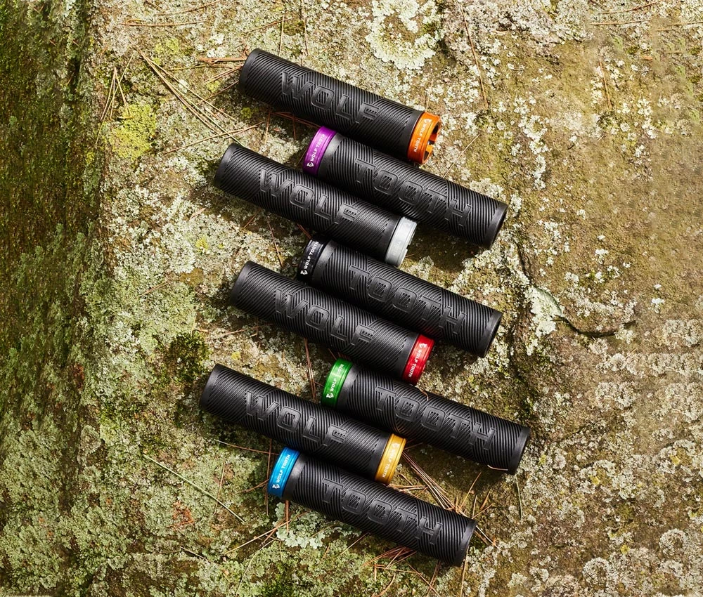 Wolf Tooth Echo Lenkergriffe - 132x32mm Schraubbar Aluminium Silber 6 Wolf Tooth Echo Lenkergriffe - 132x32mm Schraubbar Aluminium Silber – Bild 6